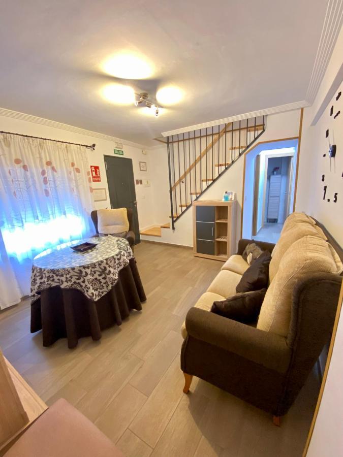 Apartament Casa Godoy Caces Zewnętrze zdjęcie